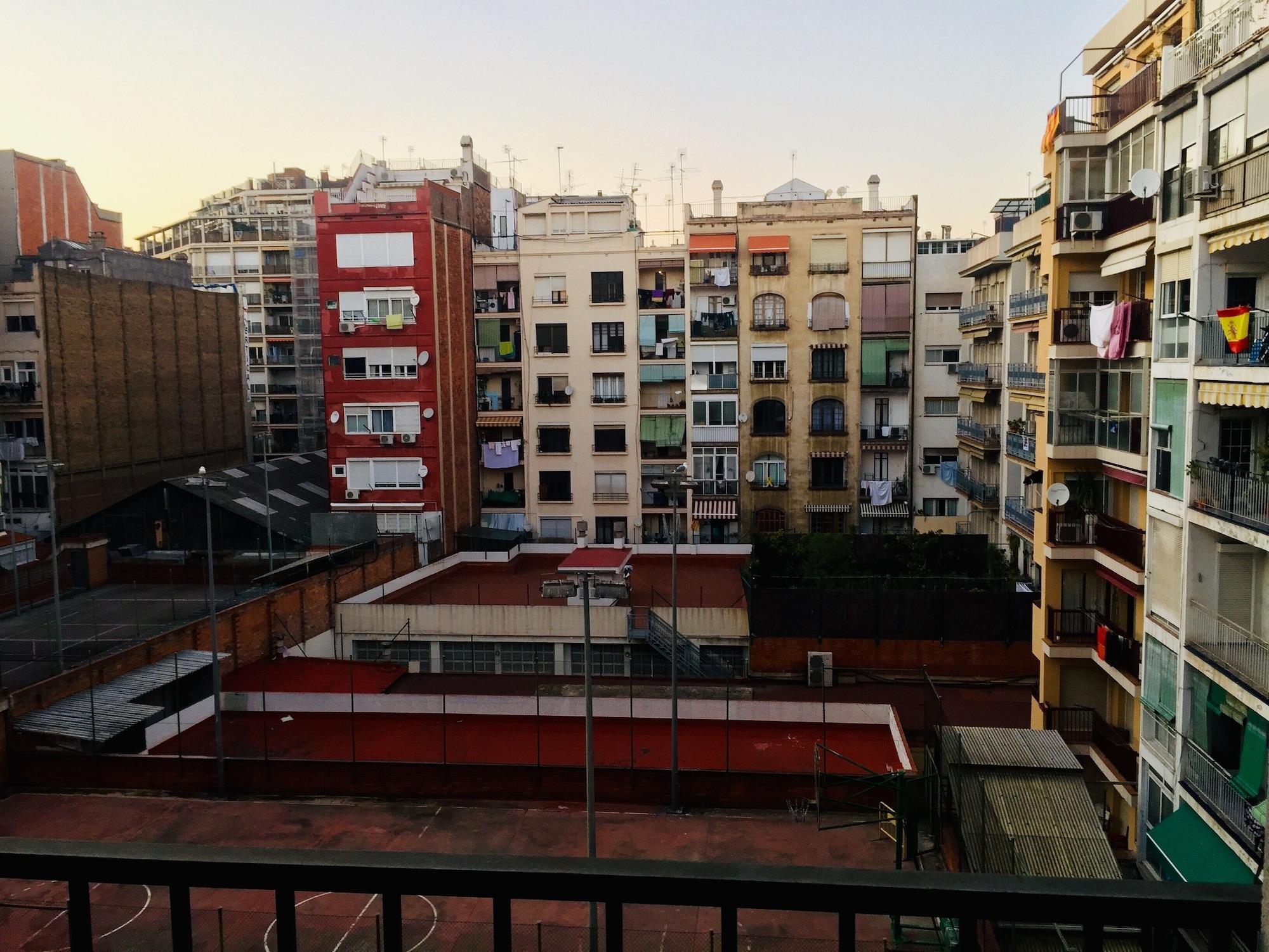 Up Suites Bcn Barcelona Eksteriør billede